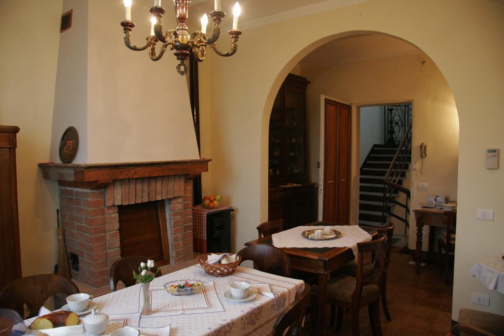 Agriturismo Antica Golena グアスタッラ エクステリア 写真