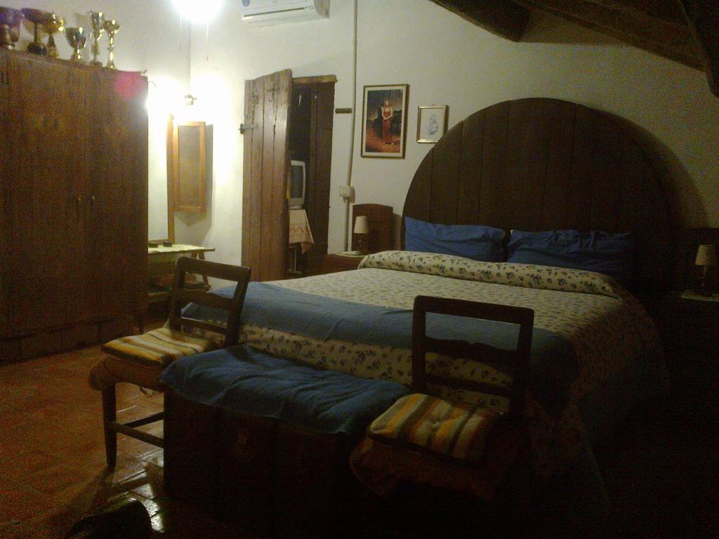 Agriturismo Antica Golena グアスタッラ エクステリア 写真
