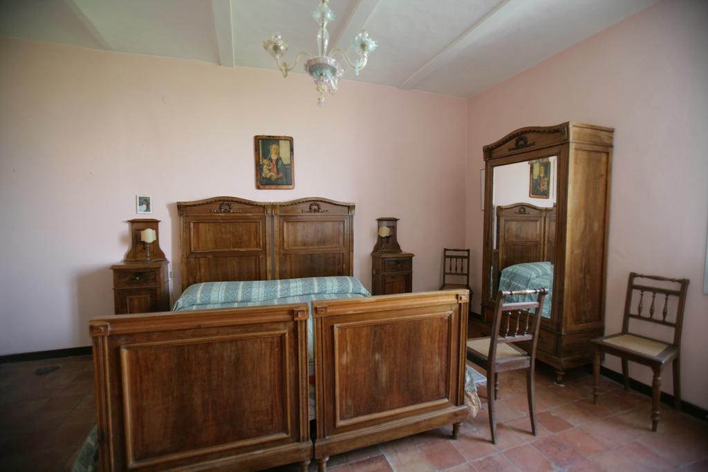 Agriturismo Antica Golena グアスタッラ エクステリア 写真